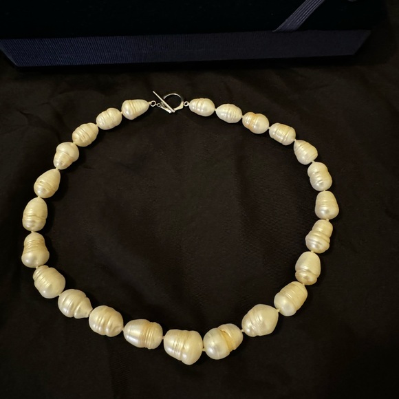 Vintage Baroque Fresh Water Pearl Necklace 17" White Pearl - Picture 3 of 7